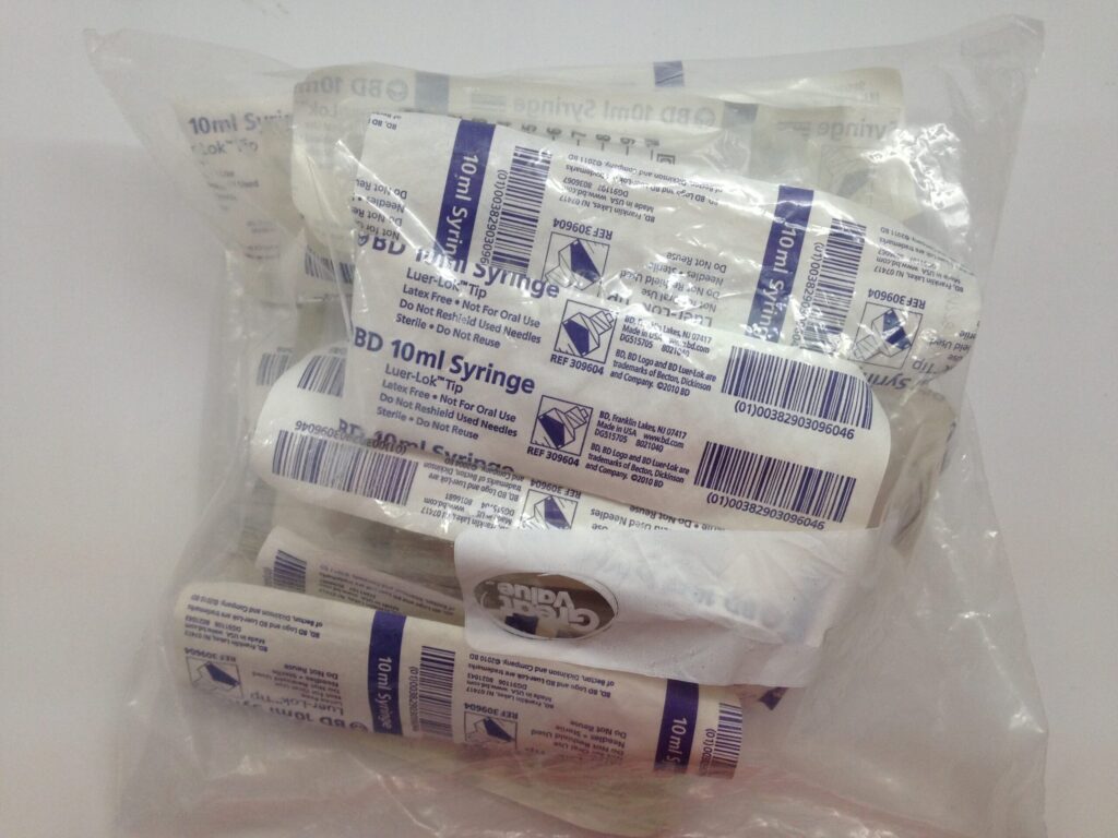 BD 309604 10mL Syringe Luer-Lok Tip (20/Bag) - GB TECH USA