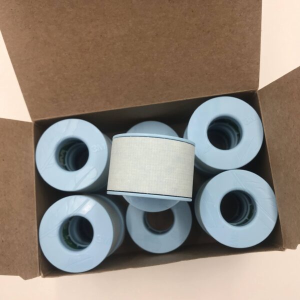 3M 2770-1 Micropore S Surgical Tape 1.0in x 5.5yd (2,cm x 5,0m) (12/Box)