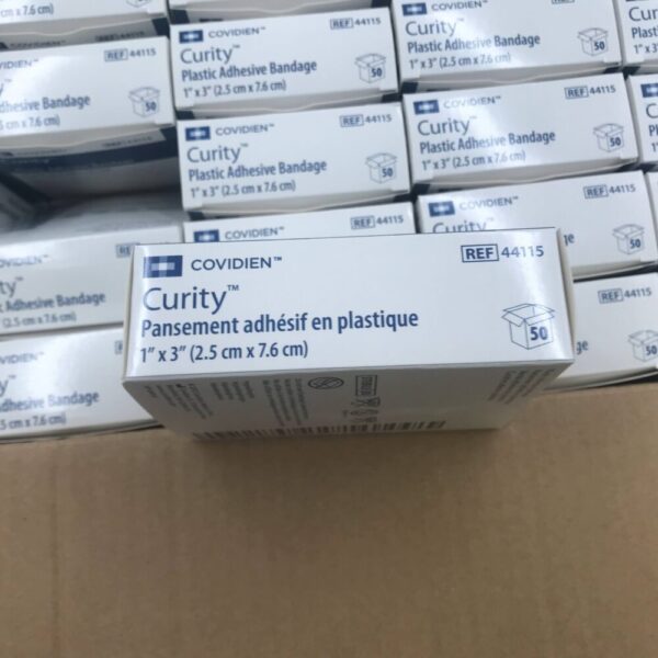 Covidien 44115 Curity Plastic Adhesive Bandage 1" x 3" (2.5cm x 7.6cm) (Case/3600) (X)