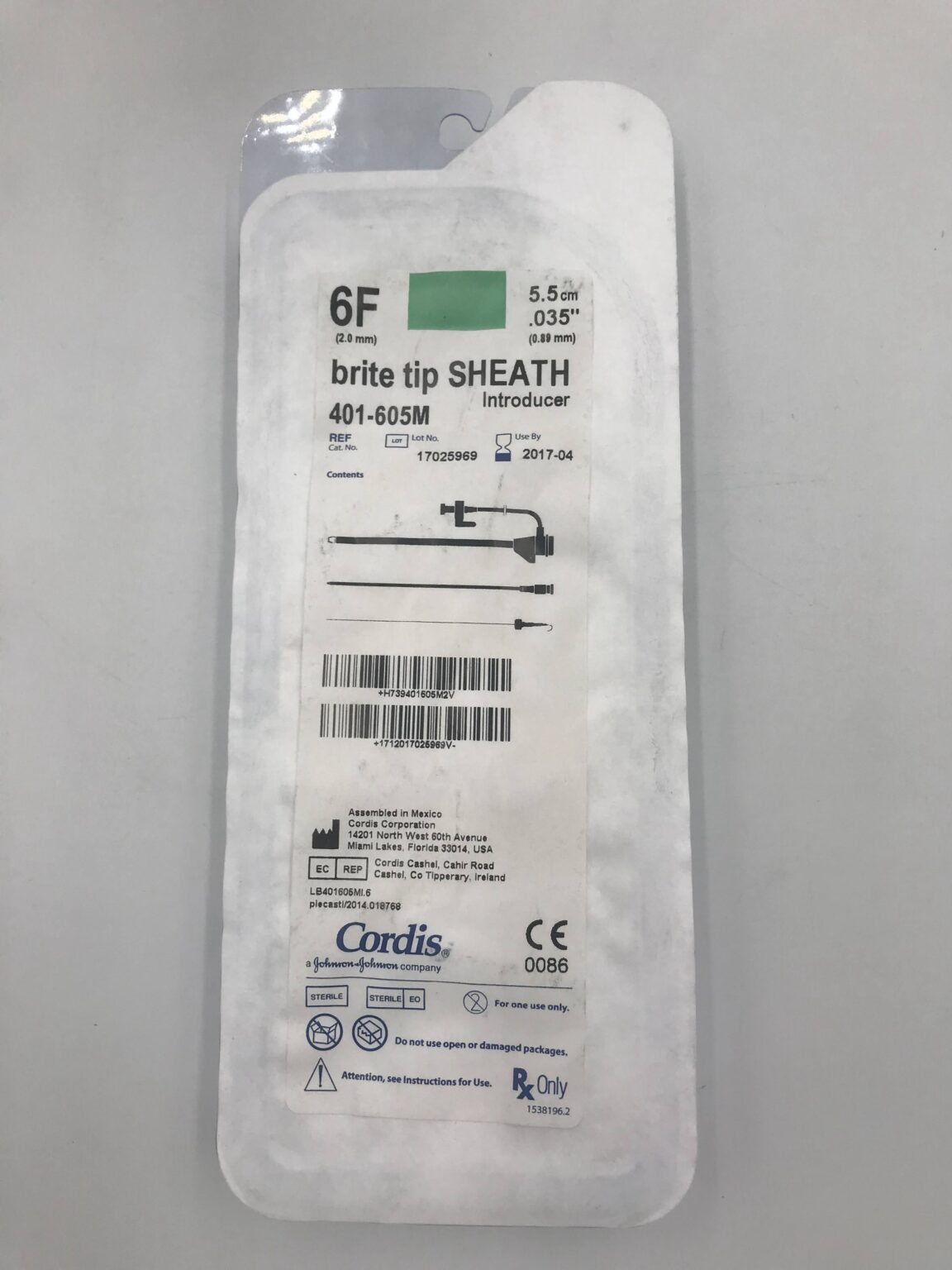 ボディ　スリット　EMS CORDIS 401-605M BriteTip Sheath Introducer 6F (X) - GB TECH USA