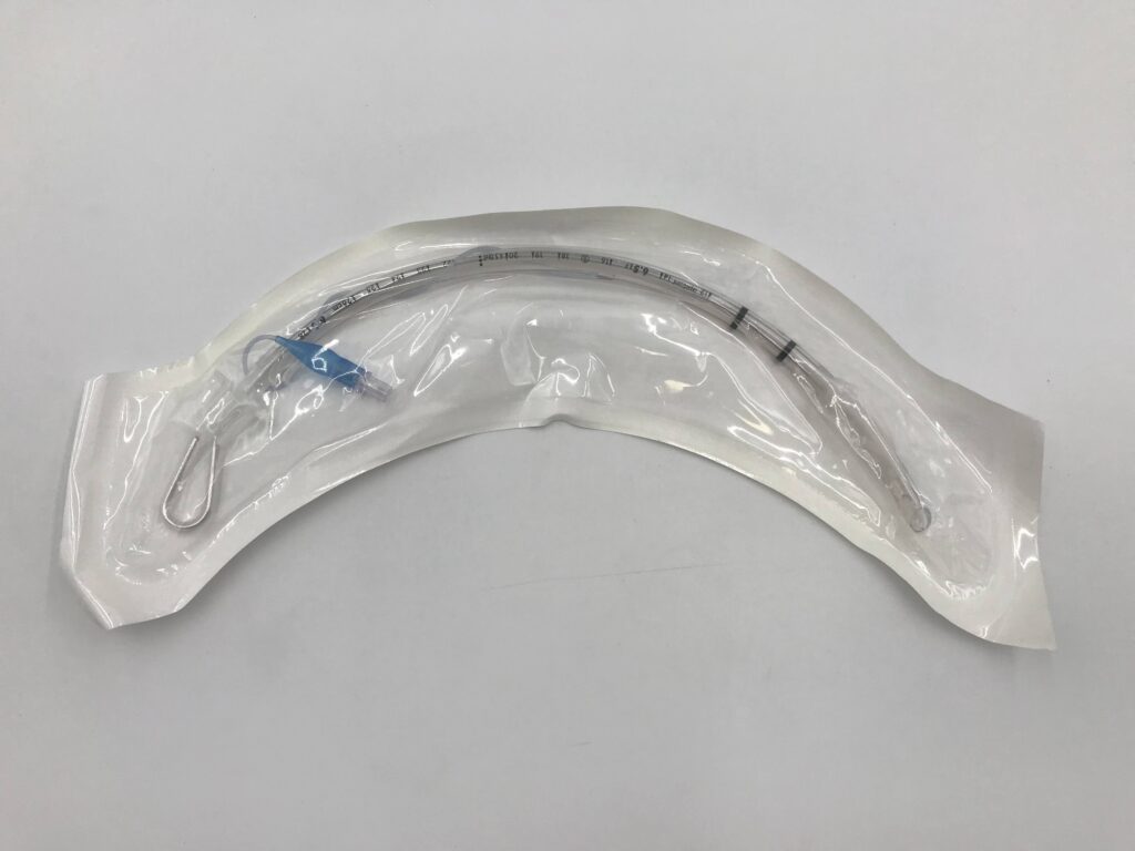 瞳 60XLTCD Covidien Shiley 6.0mm I.D. Tracheostomy Tube XLT Cuffed