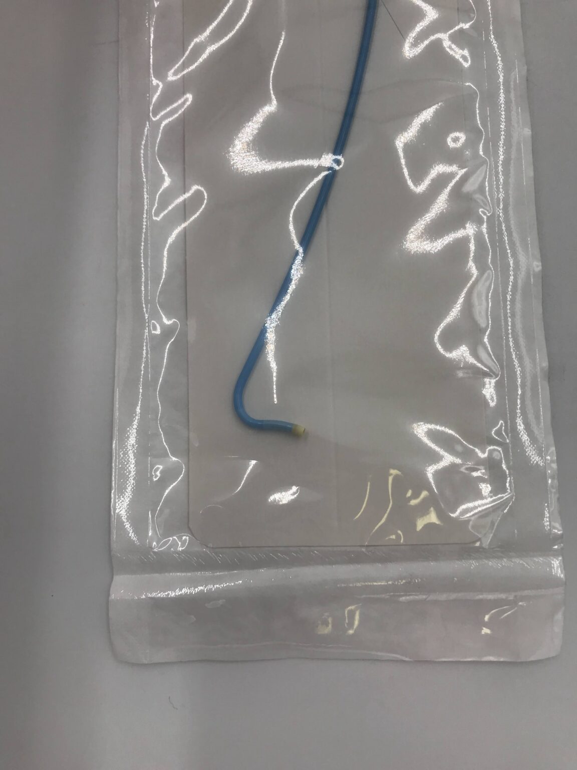 CORDIS 670-110-00 Vista Brite Tip Guiding Catheter AR 1 6F (X