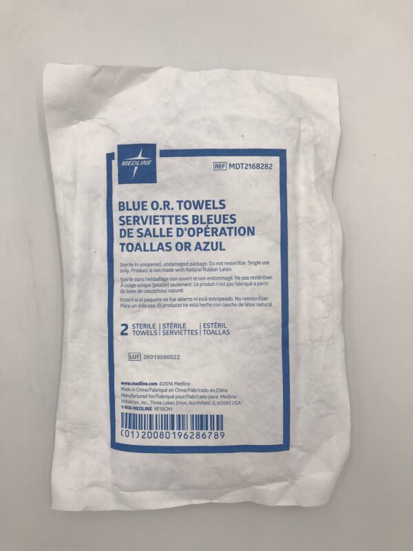 MEDLINE MDT2168282 Blue 0.R. Towels (2/Pkg)