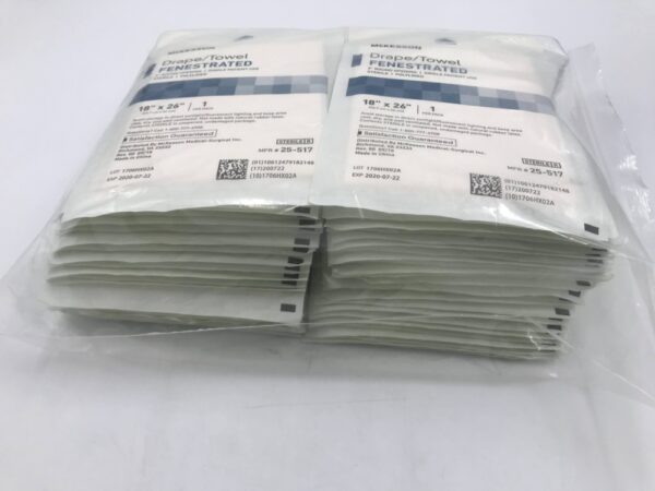 McKesson 25-517 Drape/Towel Fenestrated 18in x 26in (46/Lot)(X)