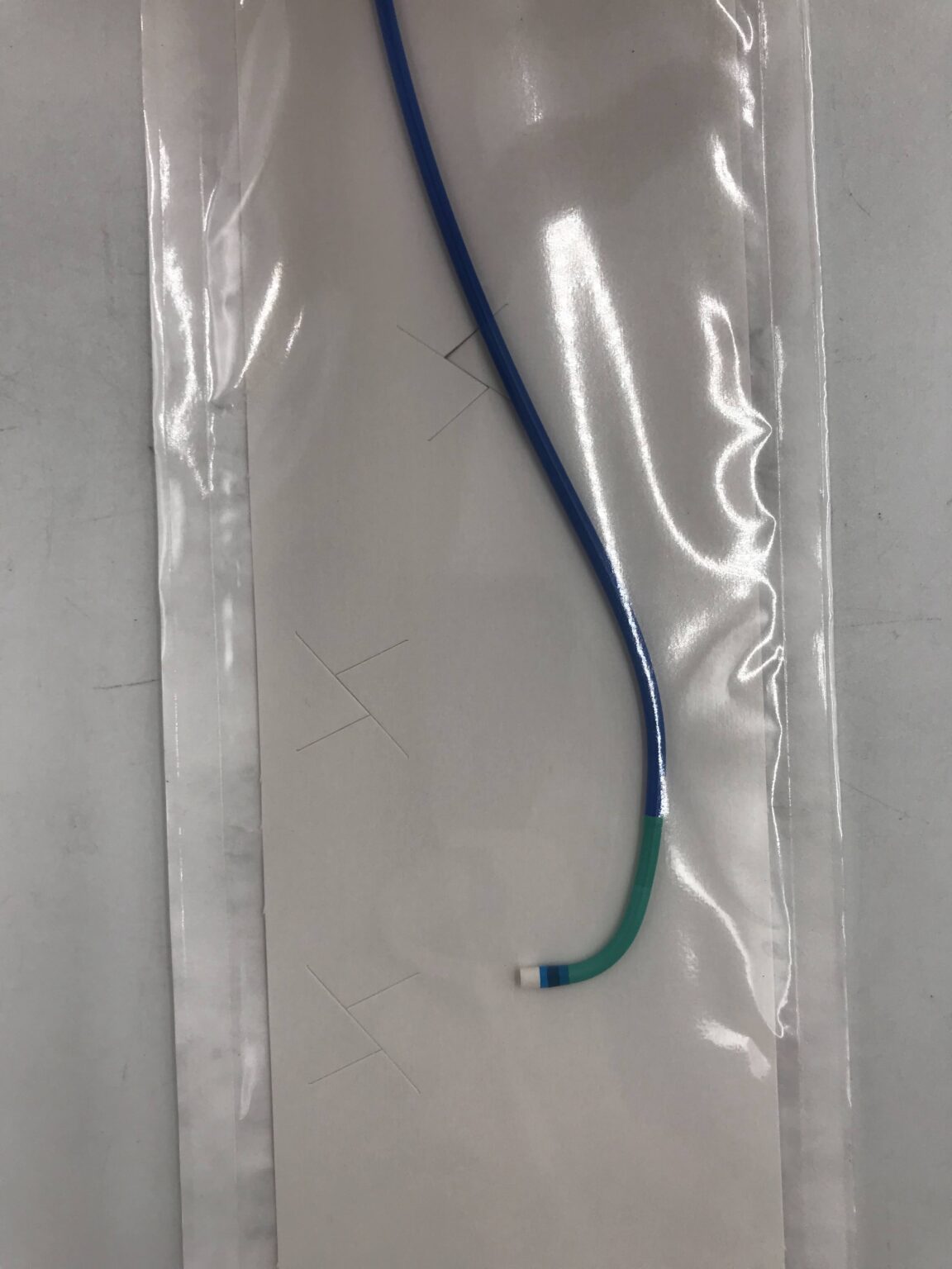 MEDTRONIC LA8JR40D Launcher Guiding Catheter JR4.0 8F (X) - GB