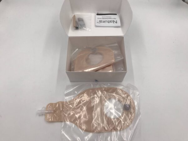 ConvaTec 420697 Natura High Output Drainable Pouch Transparent 2 3/4" 70mm (5/Box)