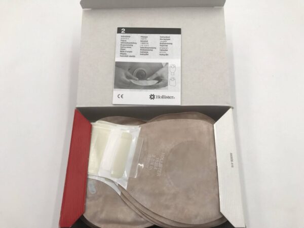 Hollister 18284 New Image Drainable Mini-Pouch with Filter 2 3/4" (20/Box)