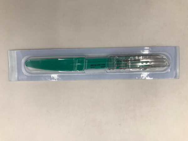 MEDLINE MDS15310 Disposable Safety Scalpel w/Retractable Sheath #10 (9/Box)
