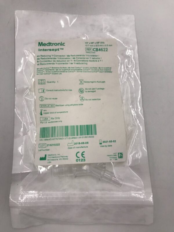 MEDTRONIC CB4622 Intersept Reducing Y-Connector 1/2" x 3/8" x 3/8" (OD) (X)