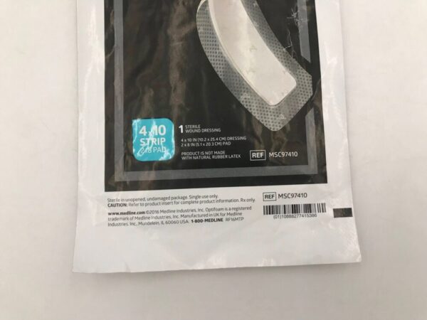 MEDLINE MSC97410 Optifoam Gentle Post-Op Ag+ Silicone Faced Foam and Border w/ Antimicrobial Silver 4x10in(X)