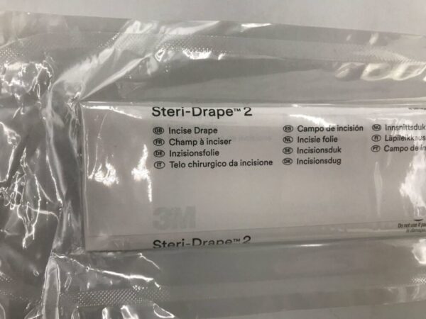 3M 2045 Steri-Drape 2 Incise Drape 19 5/8in x 17 5/8in