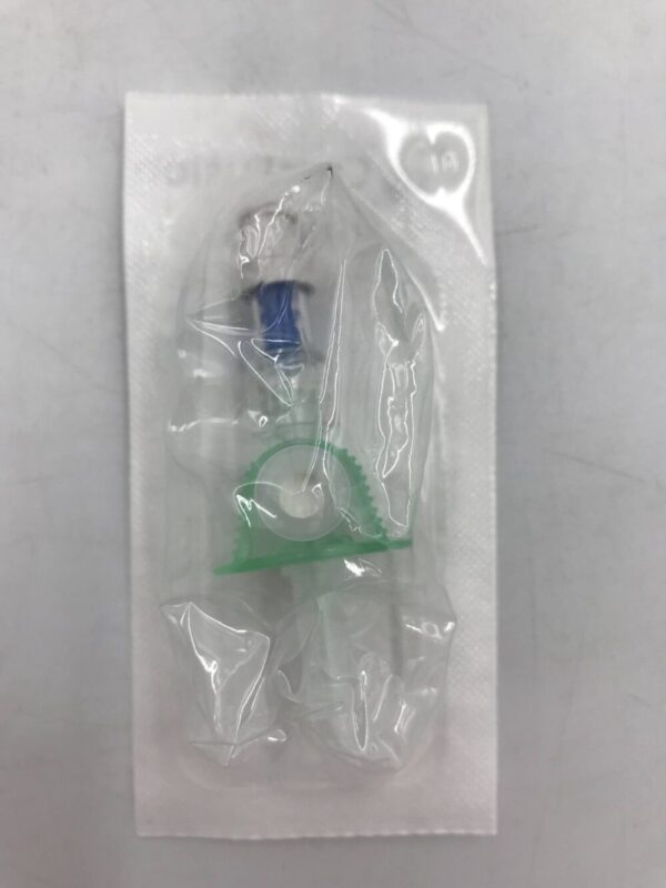 CareFusion MV0400 Universal SmartSite Vented Vial Access Device