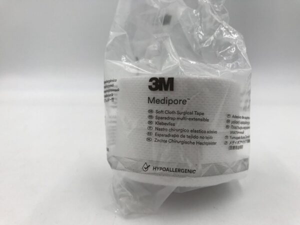3M Health Care 2961 Medipore Soft Cloth Surgical Tape 1in. x 10yd.
