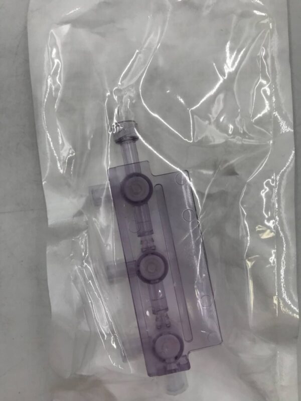 Smiths Medical MX4313LM Hi-Flo (TM) 3 Gang 3-Way Manifold with MLL (X)