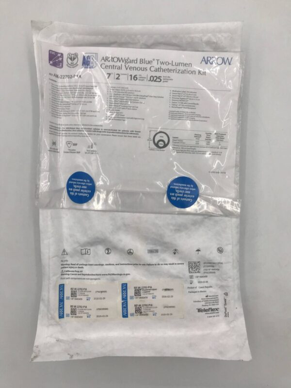 ARROW AK-22702-P1A ARROWgard+Two-Lumen Central Venous Catheterization Kit 7F (X)