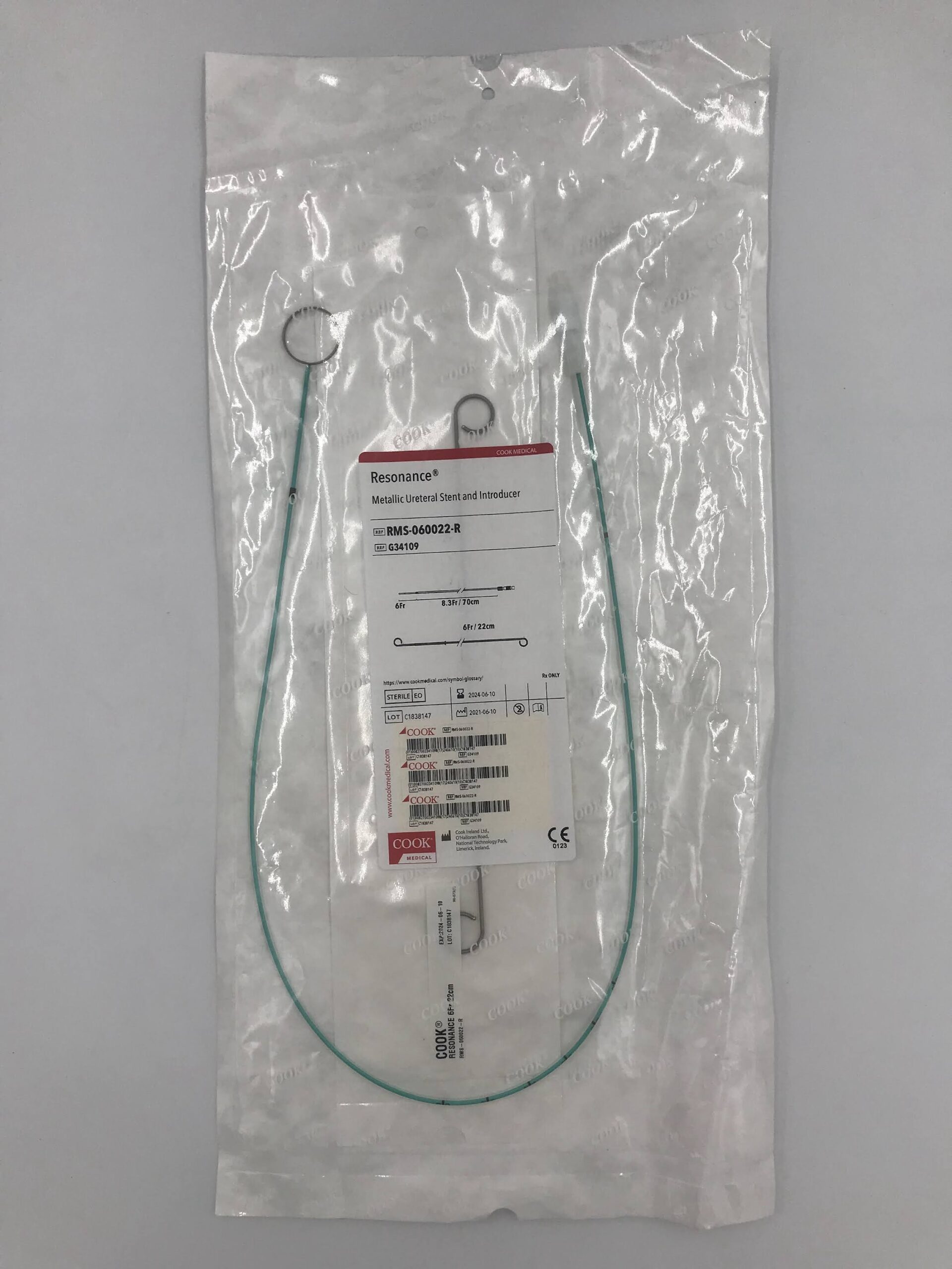 Cook G34109 Resonance Metallic Ureteral Stent and Introducer 6Fr x 22cm (X)