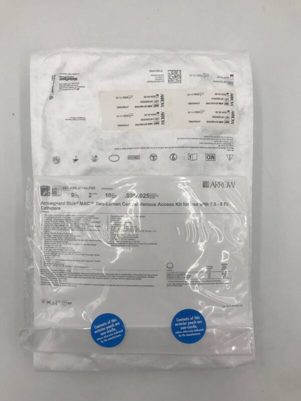 Arrow ASK-21142-FH3 Arrowg+ard Blue Mac Two-Lumen Central Venous Access Kit for use with 7.5 - 8Fr. Catheters (X)