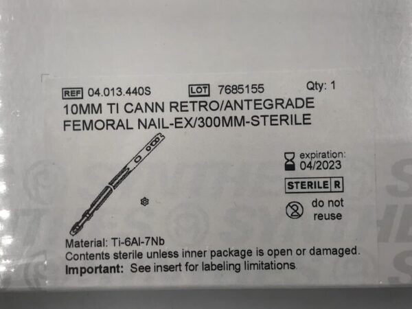 SYNTHES 04.013.440S Ti Cann Rerto/Antegrade Femoral Nail 10mm x 300mm (X)