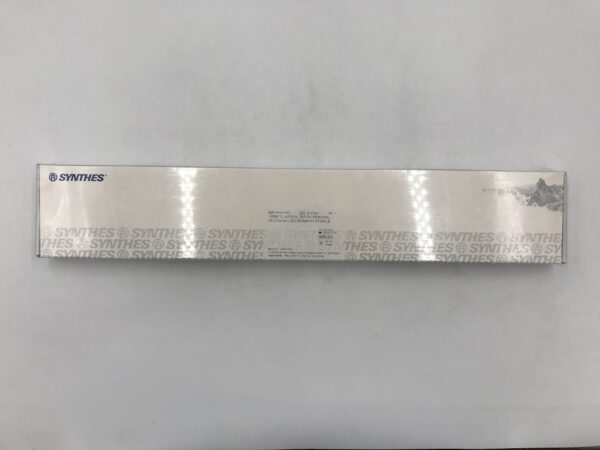 SYNTHES 04.003.356S Ti Lateral Entry Femoral Recon Nail-Ex RT 10mm x 380mm (X)