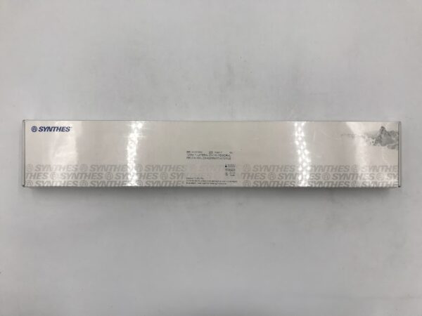 SYNTHES 04.003.564S TI Lateral Entry Femoral Recon Nail-Ex RT 12mm x 420mm (X)