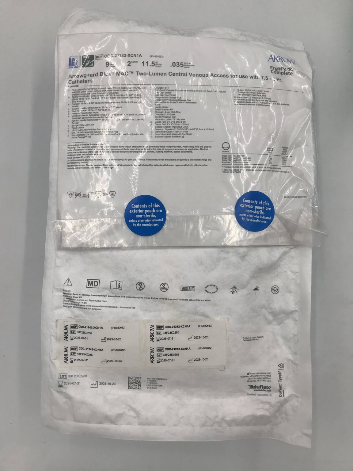 ARROW CDC-21242-XCN1A Arrowg+ard Blue MAC Two-Lumen Central Venous