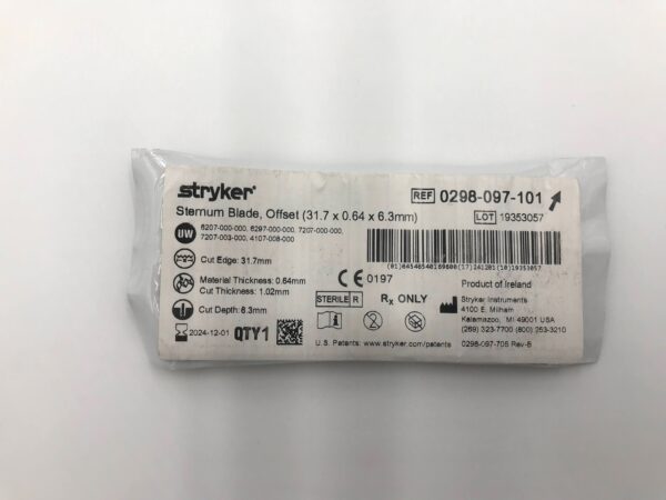 STRYKER 0298-097-101 Sternum Blade, Offset (31.7 x 0.64 x 6.3mm) (X)