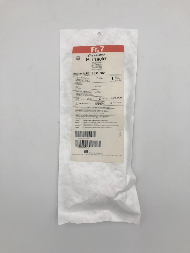 TERUMO RSS702 Pinnacle Introducer sheath, Sheath Length 10cm, Guidewire 0.038" (X)