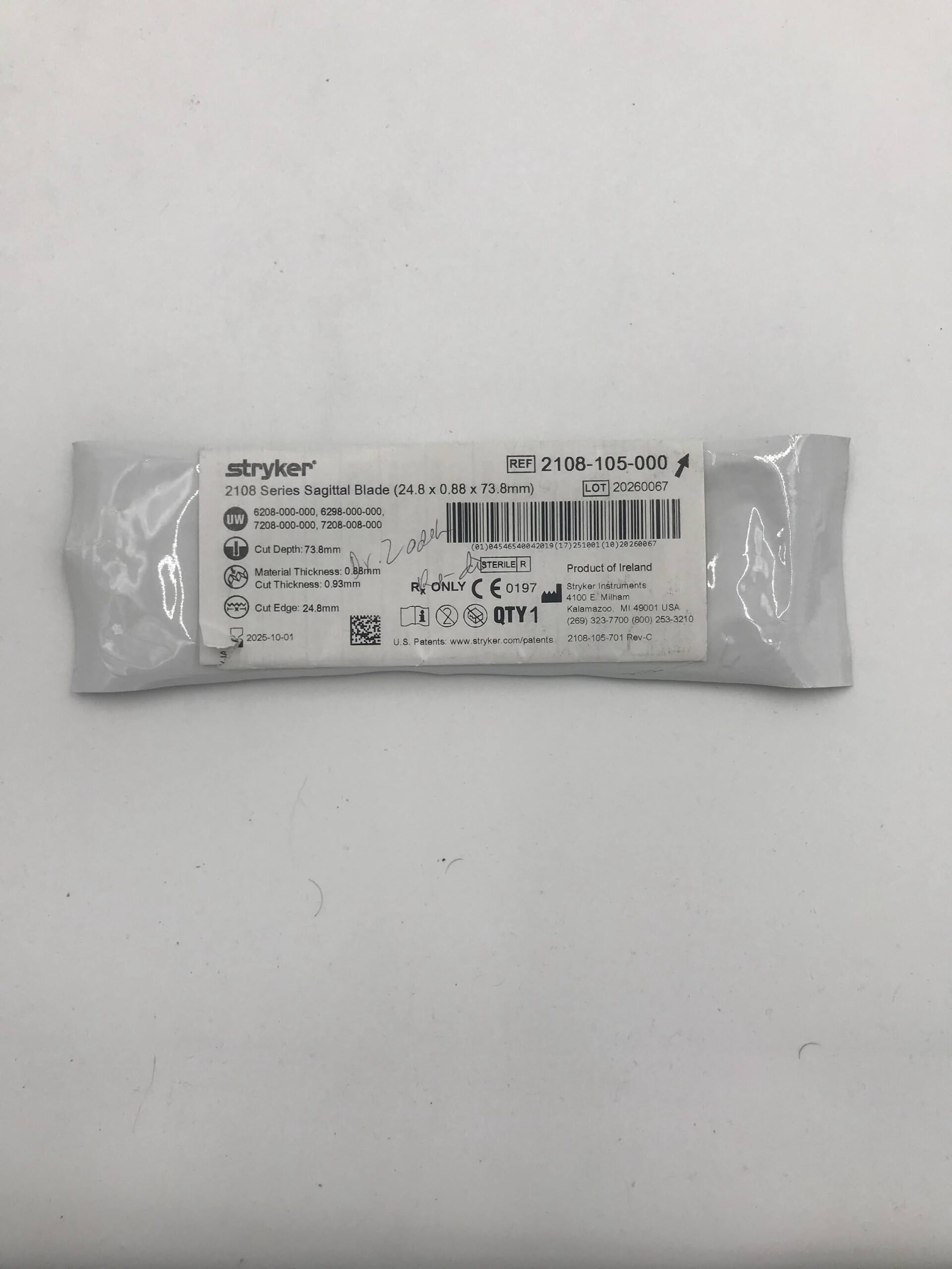 STRYKER INSTRUMENTS 2108-105-000 2108 SERIES SAGITTAL BLADE (24.8 X 0.88 X 73.8MM) (X)