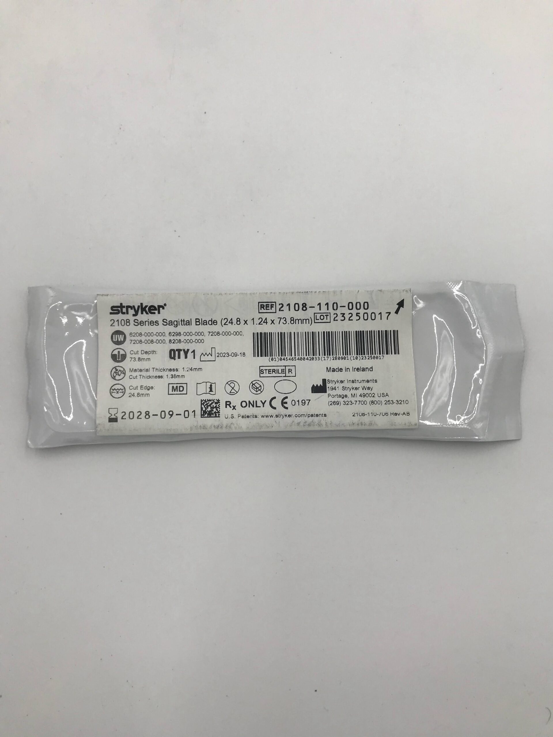 STRYKER INSTRUMENTS 2108-110-000 2108 SERIES SAGITTAL BLADE (25 X 1.24 X 73MM) (ID)